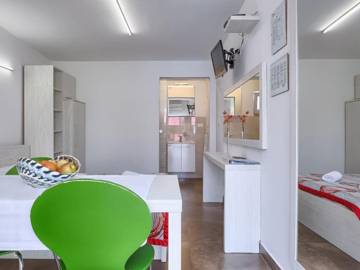 Apartment Nika-10 By Interhome Умаг Екстериор снимка